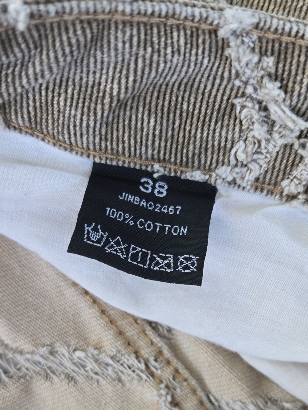 Men's Very Cool Olive Jeans Interesting All Over Pattern Front/Back All Cotton - Picture 2 of 5